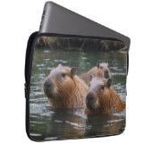 Capybaras' zwemmen in de rivier, laptop sleeve (Voorkant Rechts)