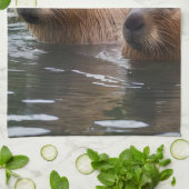 Capybaras zwemmen in de rivier, theedoek (Gevouwen)