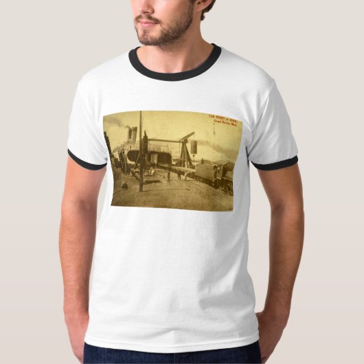 Car Ferry bij Dock, Grand Haven, Michigan T-shirt (Voorkant)