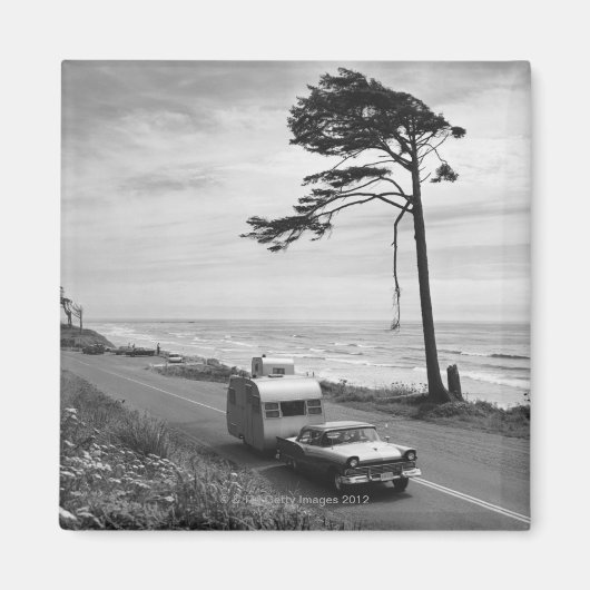 Car Pulling Trailer Magneet (Voorkant)