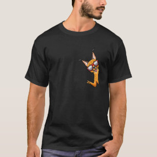 Caracal Kat Van Opzij Met Zonnebril T-shirt