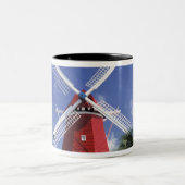 Caraïbisch gebied, Aruba. Old Mill, omgezet in 'Mi Tweekleurige Koffiemok (Center)