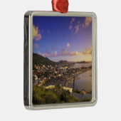 Caraïbisch gebied, Frans West Indies, St. Martin. Metalen Ornament (Rechts)