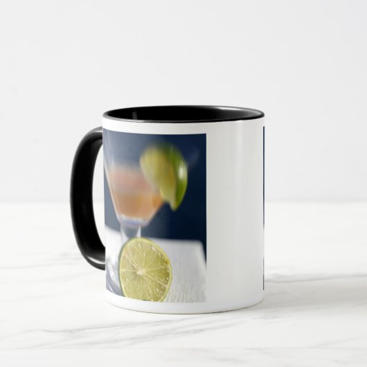 Caraïbisch gebied, Maagdeneilanden. Tropische rum  Mok (Voorkant links)