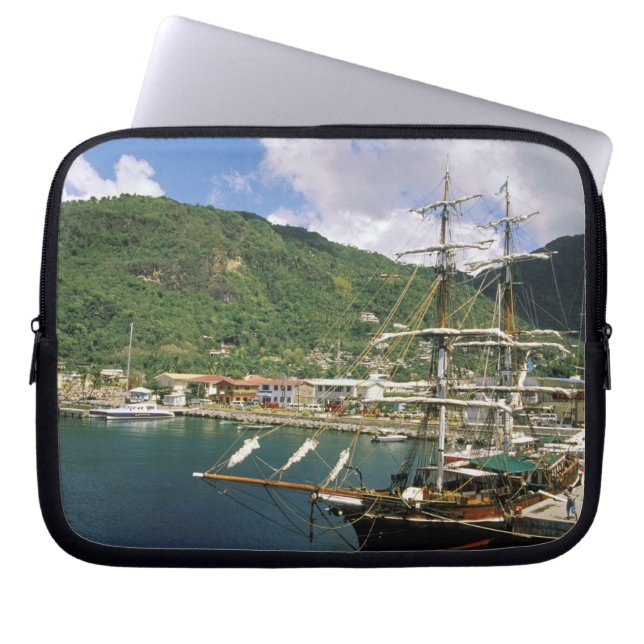 Caraïbisch gebied, Saint Lucia, Soufriere. Bot in Laptop Sleeve (Voorkant)