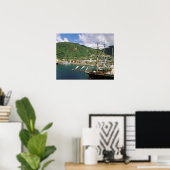 Caraïbisch gebied, Saint Lucia, Soufriere. Bot in Poster (Thuiskantoor)