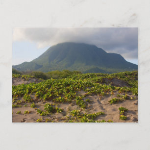 Caraïbisch vulkaaneiland Peak van strand Briefkaart