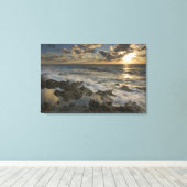 Caraïbisch Zee, Kaaimaneilanden. Crashwaves 2 Canvas Afdruk (Insitu (Houten vloer))