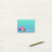 Caraïbische zeeschelpen met bubbels post-it® notes (Op bureau)