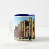 Cardiff Castle Souvenir Mok (Voorkant links)