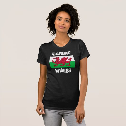 Cardiff, Wales met Welsh flag T-shirt (Voorkant volledig)