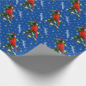 Cardinale en Holly Snowflakes Cadeaupapier (Hoek)