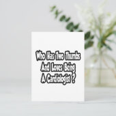 Cardioloog grapje... Twee duimen Briefkaart (Staand voorkant)