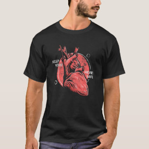 Cardioloog houdt hart veilige anatomie di t-shirt