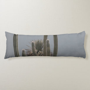 Caribbean Cactus Grove Charm 1 #art #tropisch Lichaamskussen