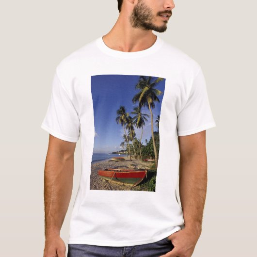 CARIBBEAN, Grenada, St. George, Boten op palm T-shirt (Voorkant)