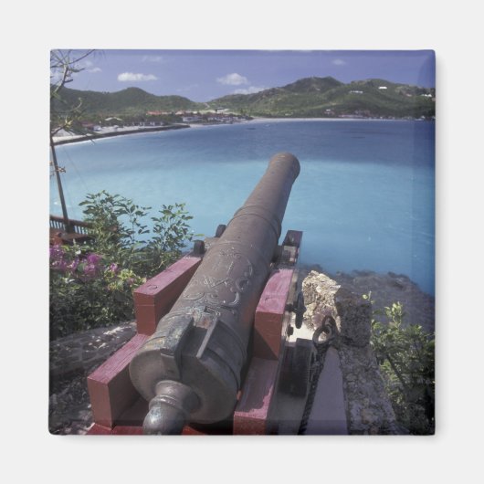 CARIBBEAN, St. Barts, Connon die naar de baai van Magneet (Voorkant)