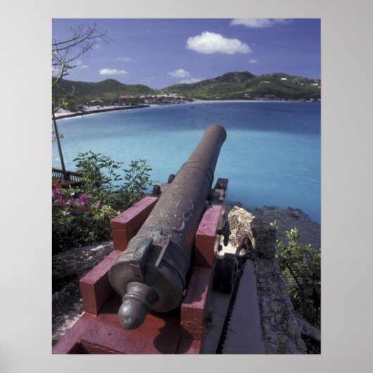 CARIBBEAN, St. Barts, Connon die naar de baai van Poster (Voorkant)