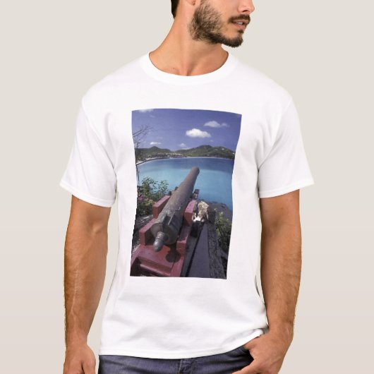 CARIBBEAN, St. Barts, Connon die naar de baai van T-shirt (Voorkant)