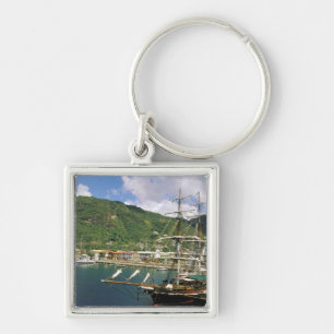 Caribisch gebied, St. Lucia, Soufriere. Boten in Sleutelhanger