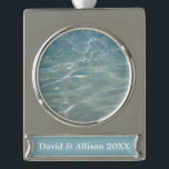 Caribische Abstracte waterblauwe Natuur Verzilverd Banner Ornament<br><div class="desc">Ik was geïnspireerd door zelfs het water in de oceaan op deze reis naar de Turken en Caicos. Dit is het afbeelding dat ik nam van het water van de Sunset Bay. Kijk in onze winkel naar andere mooie abstracte design. Dit afbeelding is ook te vinden in het breedbeeldbehangselpapier "Caraïbisch...</div>