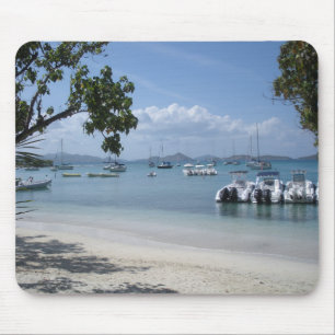 Caribische eilandhaven met strand muismat