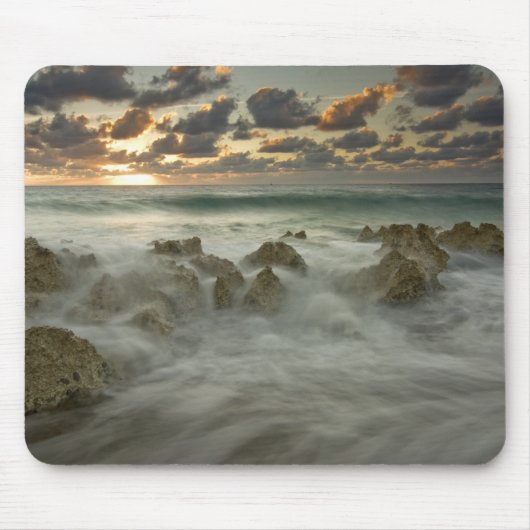 Caribische Zee, Kaaimaneilanden.  Brekende golven  Muismat (Voorkant)