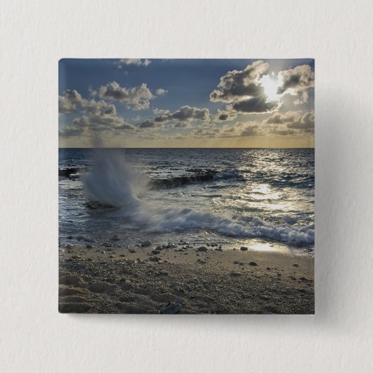 Caribische Zee, Kaaimaneilanden.  Brekende golven Vierkante Button 5,1 Cm (Voorkant)