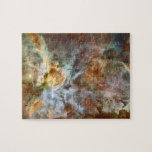 Carina Nebula Hubble Space Legpuzzel<br><div class="desc">Dit is een NASA-ruimtefoto van de Hubble Telescope. Het is een samengesteld afbeelding van de nebula NGC 3372, ook bekend als de Carina nebula. In dit afbeelding heeft het een troebel uiterlijk, met rode en blauwe gebieden. Rood komt overeen met gebieden waar zwavel wordt uitgestoten, groen tot waterstof en blauw...</div>