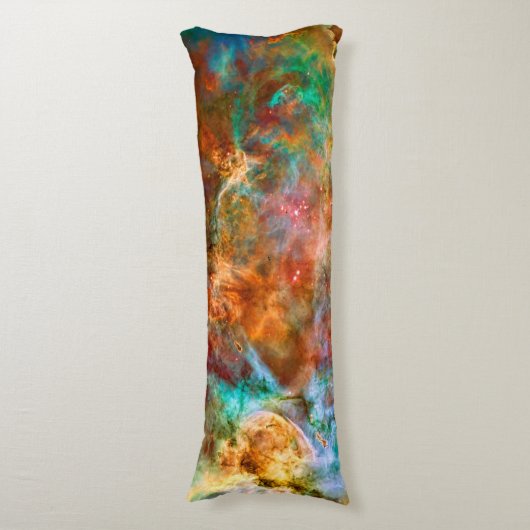 Carina Nebula in de constellatie van Argo Navis Lichaamskussen (Voorkant Verticaal)