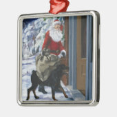 Carl Helping Santa Claus uit (b) Metalen Ornament (Links)