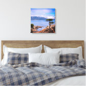 Carmel Lone Tree Streted Canvas afdrukken (Insitu (Slaapkamer))