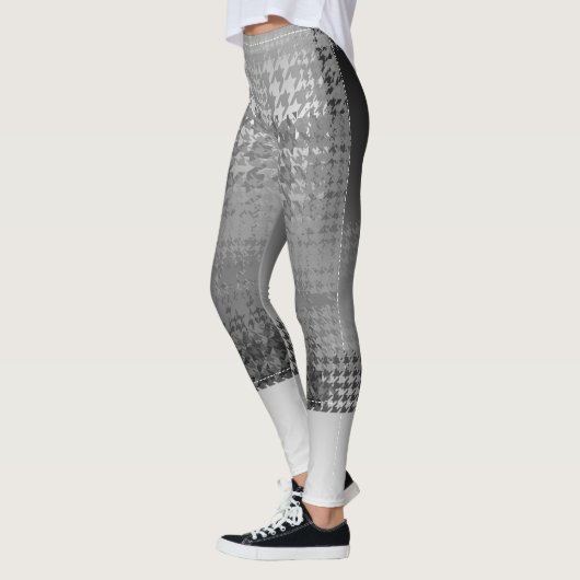 Carol E Capri Cut-offs Houndstooth Leggings (Links)
