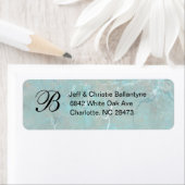 Carolina Blue Concrete Monogram Retouradres Lab Etiket (Insitu)