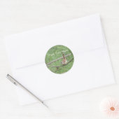 Carolina Wren in Pine Tree Ronde Sticker (Envelop)