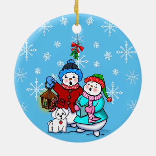 Caroling Snow Couple met Dog kerstversiering Keramisch Ornament (Achterkant)