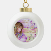 Carousel Dreams Baby's eerste kerstsieraad Keramische Bal Ornament (Voorkant)