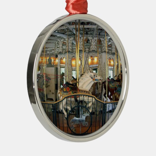 Carousel Ornament (Rechts)