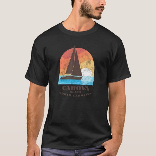 Carova Beach  NC Vacationing Sailboating Sunrise T-shirt (Voorkant)