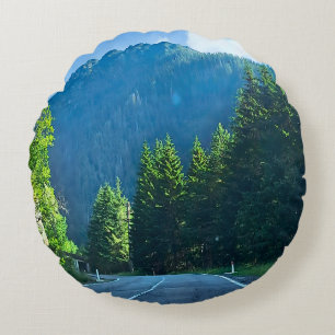 Carpatische Bosweg – Roemeense Bergprint Rond Kussen