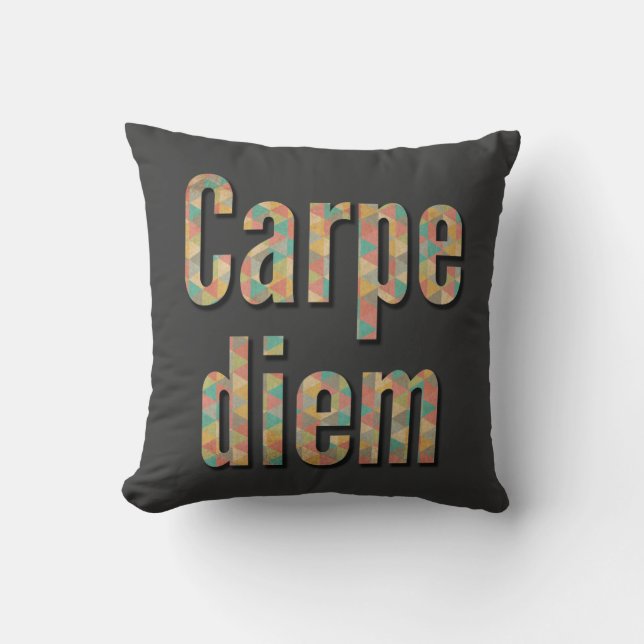 Carpe diem Grijp de dag Geometrisch Zwart Kussen (Voorkant)