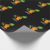 Carrate Funny Carrot Karate Pun Dark BG Cadeaupapier (Hoek)