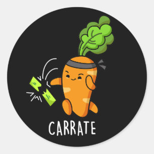 Carrate Funny Carrot Karate Pun Dark BG Ronde Sticker