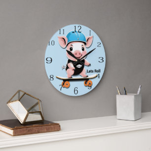 Cartoon baby varken rijden een skateboard laat rol grote klok