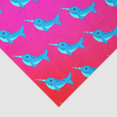Cartoon blue narwhals patroon op Navy Blue  Tissuepapier (Detail)
