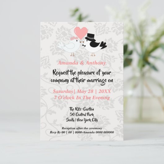 Cartoon Bride en Groom Birds Invitation Kaart (Staand voorkant)