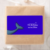 Cartoon bultrug walvis staart wijn of waterfles etiket (Insitu)