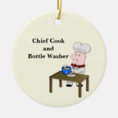 Cartoon Chef, "Chief Cook and Bottle Washer" Keramisch Ornament (Voorkant)