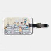 Cartoon Classroom Chaos With Wild Students Bagagelabel (Achterkant horizontaal)