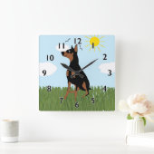 Cartoon Doberman Zitting Vierkante Klok (Huis)